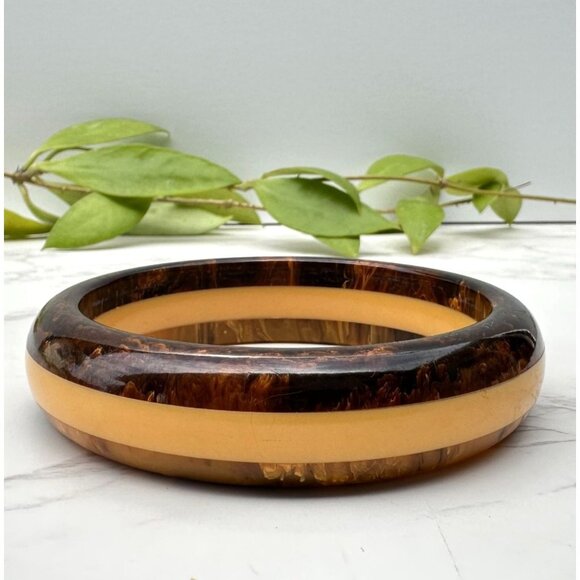 Art Deco Layered Bakelite Bangle Marbled Brown, Yellow and Banana Brown Tested - Picture 1 of 7